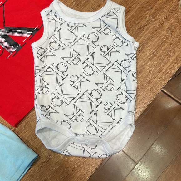 Baby bundle Calvin Klein - Picture 3 of 4